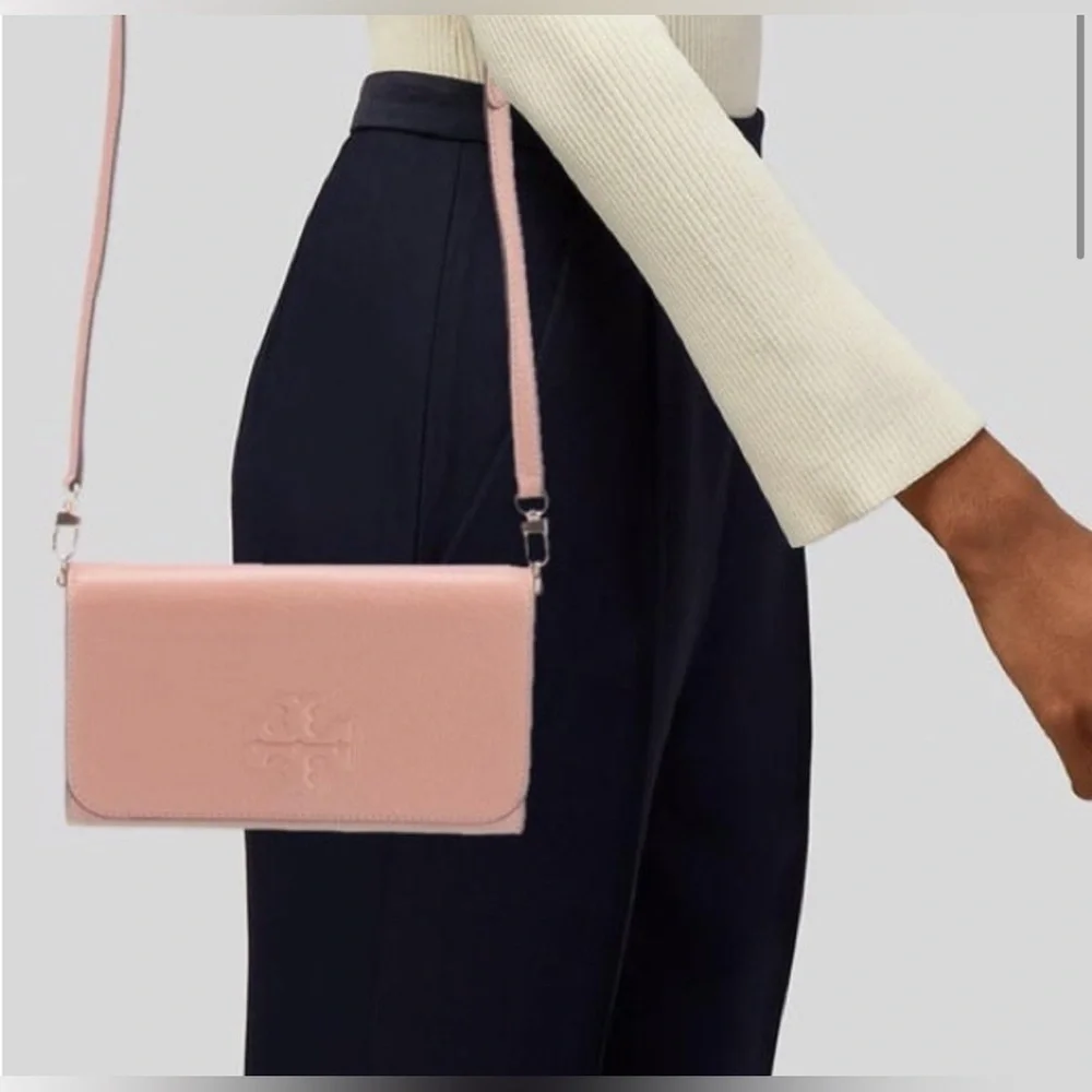 NWT! Tory Burch Thea Flat Wallet Pebbled Leather Crossbody Bag with Flat Wallet - Picture 3 of 13